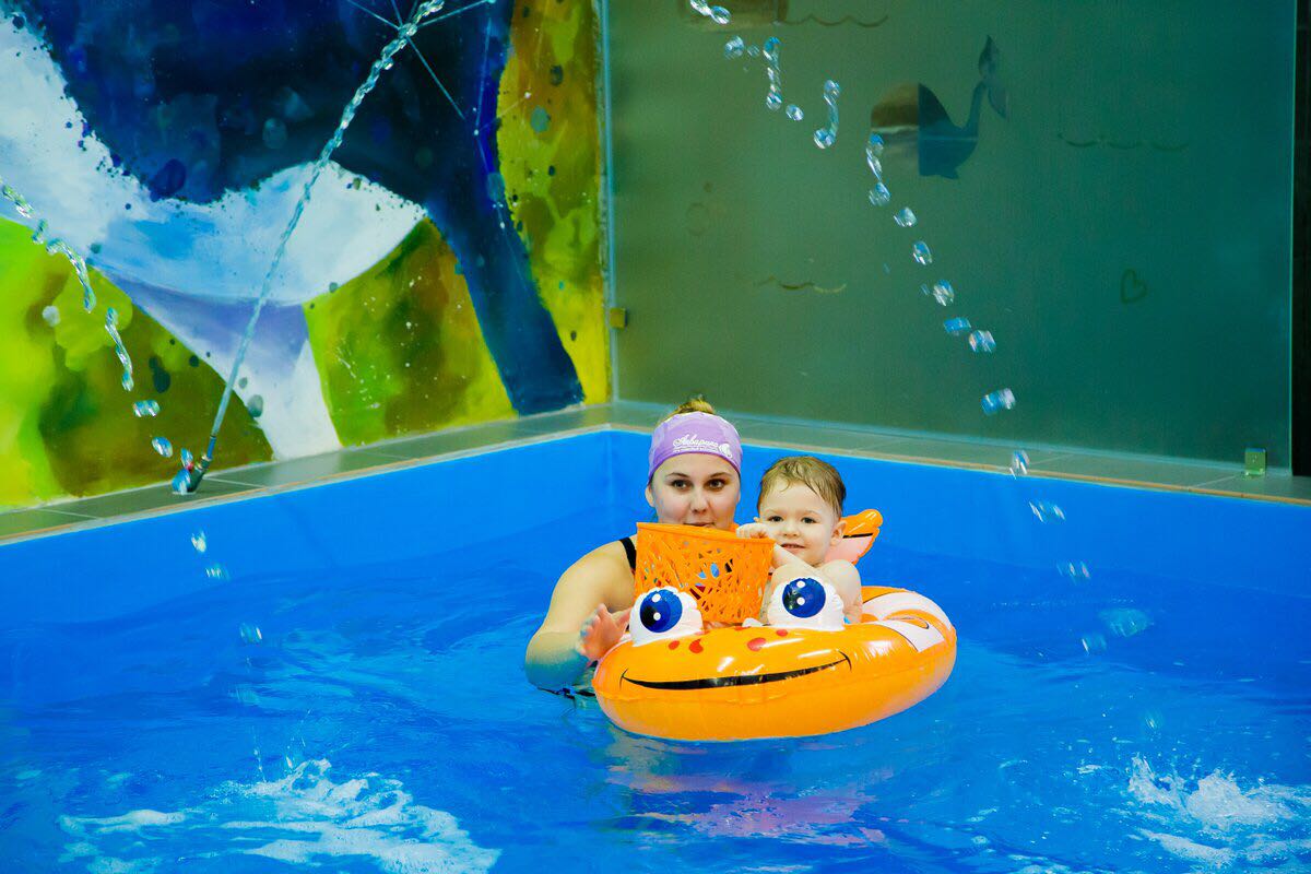 обучение плаванию грудничков